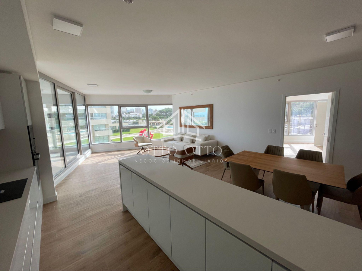 Apartamento ID.27358 - Apartamento de 2 dormitorios en venta, Punta del Este TRUMP TOWER