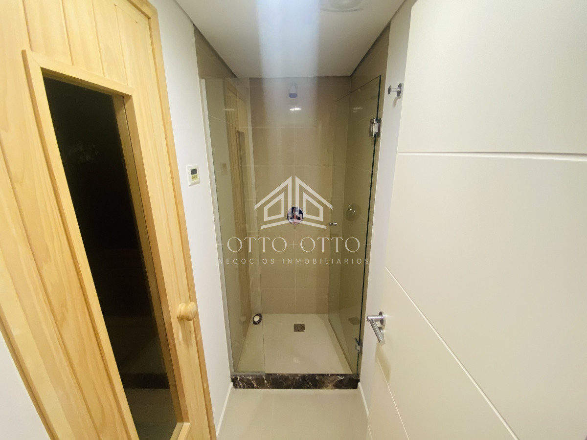 Apartamento ID.19011 - Hermoso apartamento de 3 dormitorios mas dependencia de servicio en venta