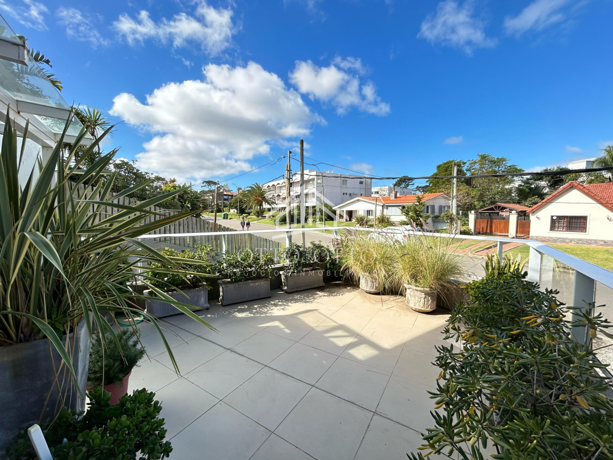 Apartamento ID.500 - Venta apartamento un dormitorio punta del este edificio Ten Mansa vista al mar