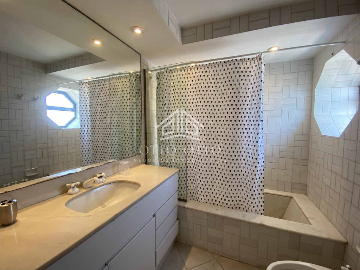 Apartamento ID.26660 - Venta apartamento 3 dormitorios Peninsula Punta del Este