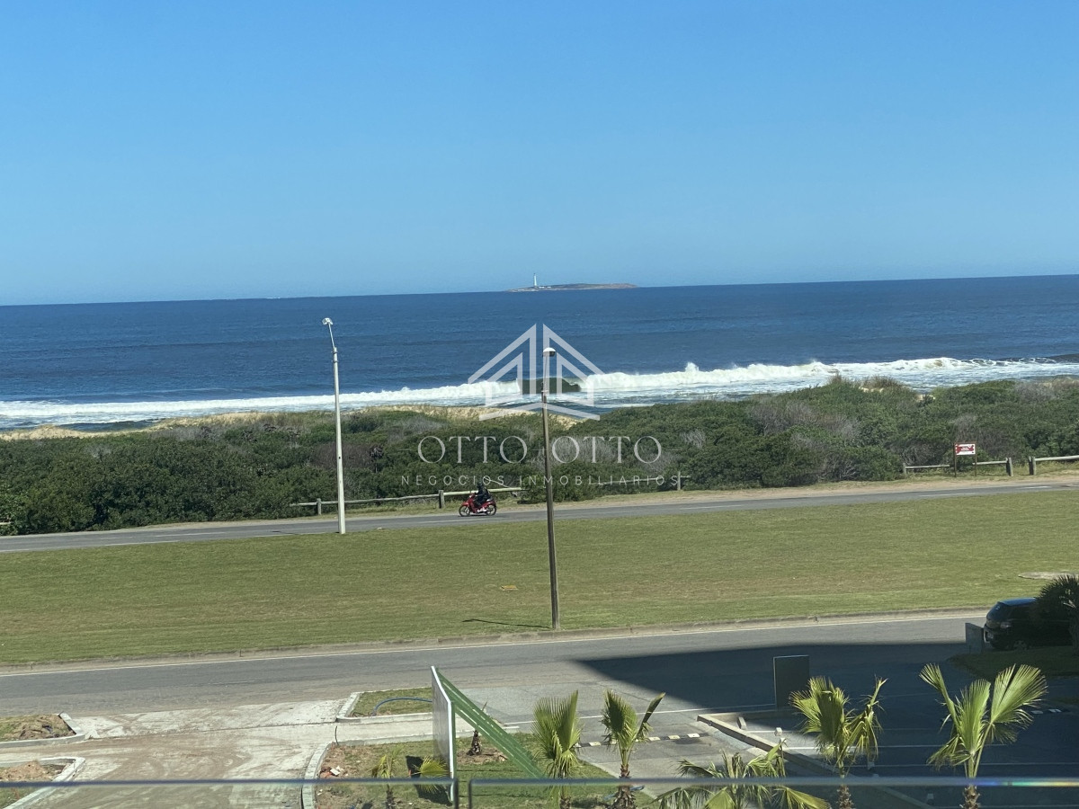 Apartamento ID.27358 - Apartamento de 2 dormitorios en venta, Punta del Este TRUMP TOWER