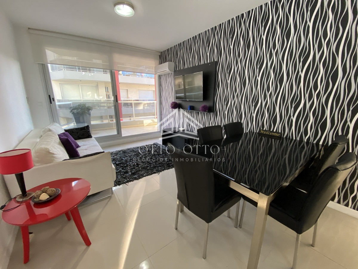 Apartamento ID.6334 - Apartamento en venta, 2 dormitorios, en la Peninsula de Punta del Este!