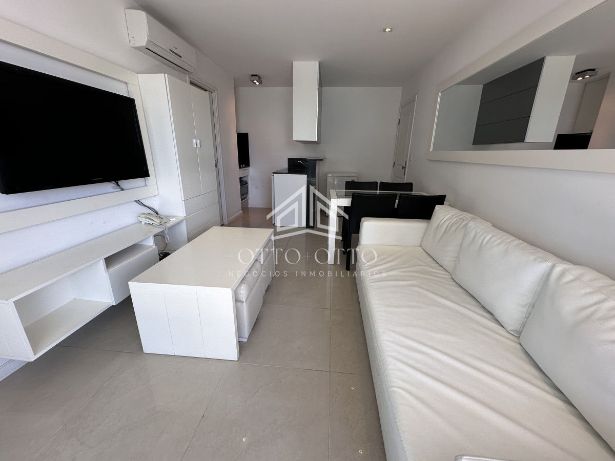 Apartamento ID.27608 - Venta apartamento un dormitorio punta del este edificio Sol y Luna 2