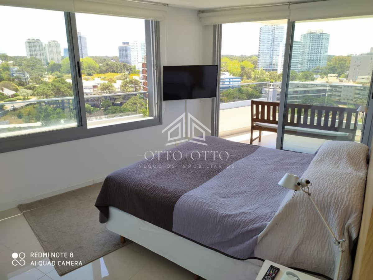 Apartamento ID.567 - Venta apartamento tres dormitorios punta del este edificio torre esmeralda