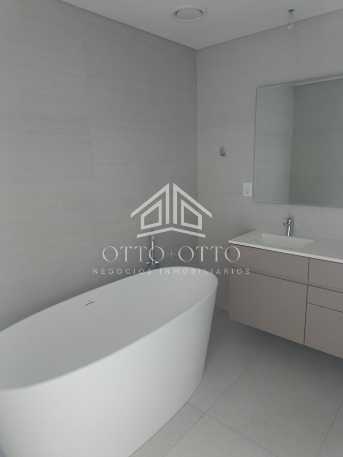 Apartamento ID.28628 - Apartamento en venta 3 dormitorios en Punta Del Este