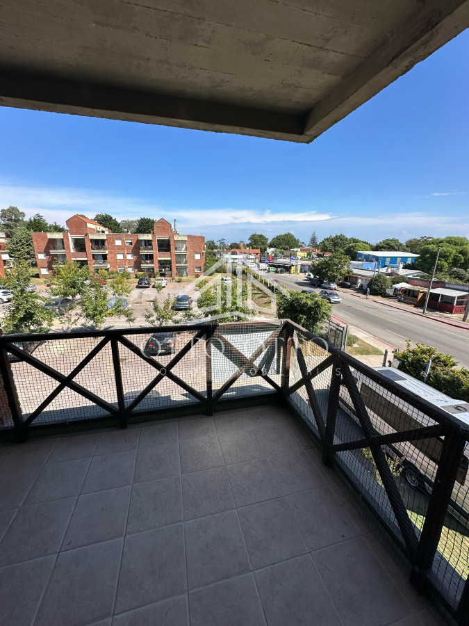 Apartamento ID.28018 - Venta apartamento dos dormitorios punta del este edificio Green Village