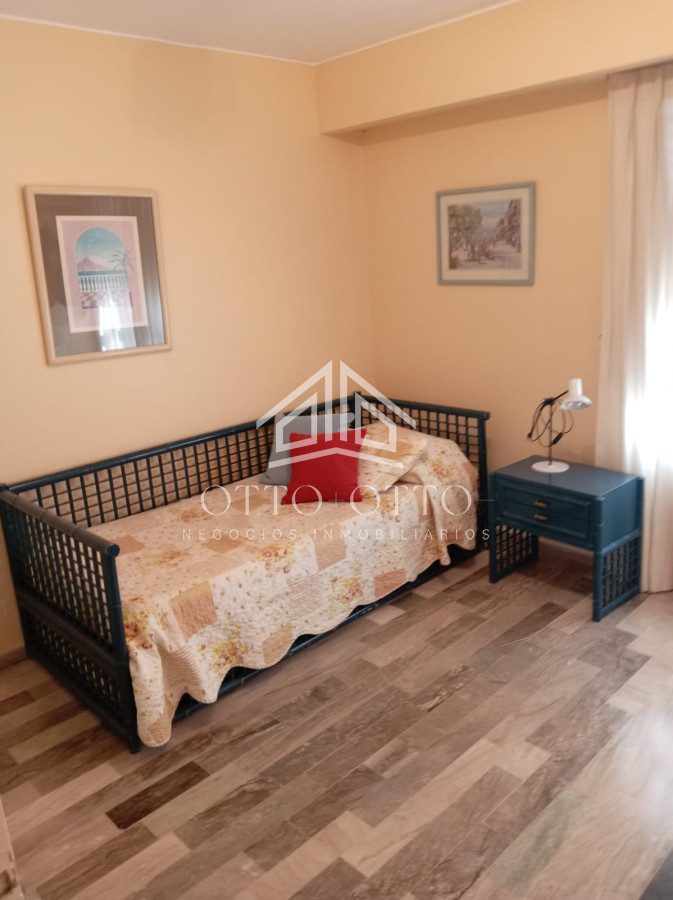 Apartamento ID.10206 - APARTAMENTO DE 3 DORMITORIOS EN ALQUILER ANUAL