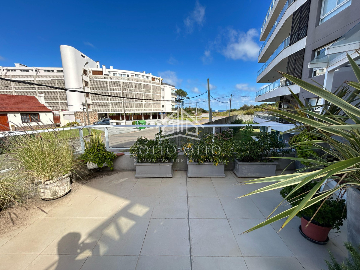 Apartamento ID.500 - Venta apartamento un dormitorio punta del este edificio Ten Mansa vista al mar