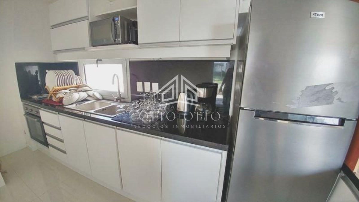 Apartamento ID.1509 - Apartamento en venta y alquiler temporario Playa Mansa 3 dormitorios