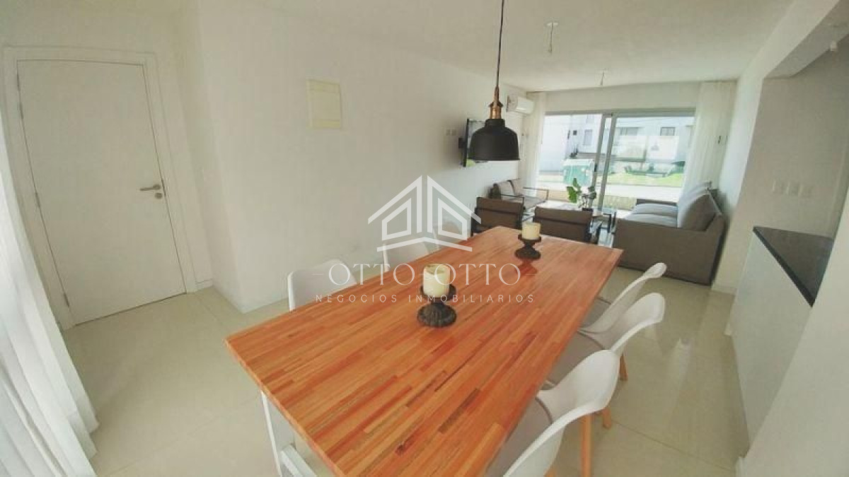 Apartamento ID.1509 - Apartamento en venta y alquiler temporario Playa Mansa 3 dormitorios