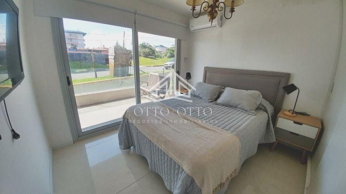 Apartamento ID.1509 - Apartamento en venta y alquiler temporario Playa Mansa 3 dormitorios