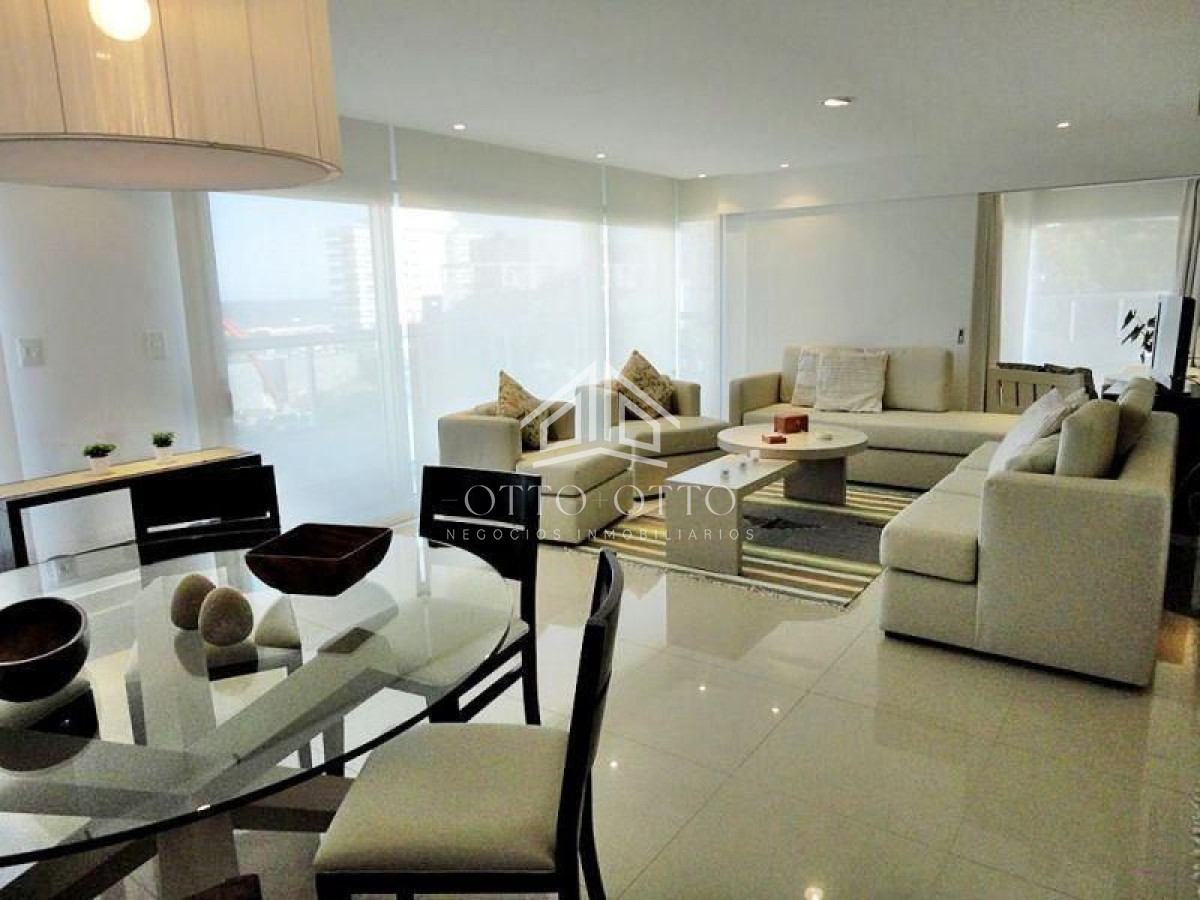 Apartamento ID.3554 - Semi piso en playa Brava, edificio reservado y moderno. 