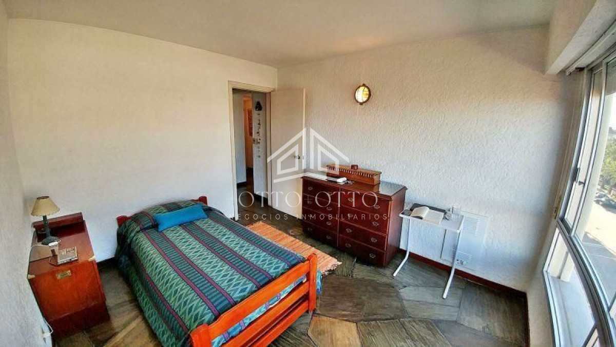 Apartamento ID.4555 - Venta apartamento un dormitorio Punta del Este Península 