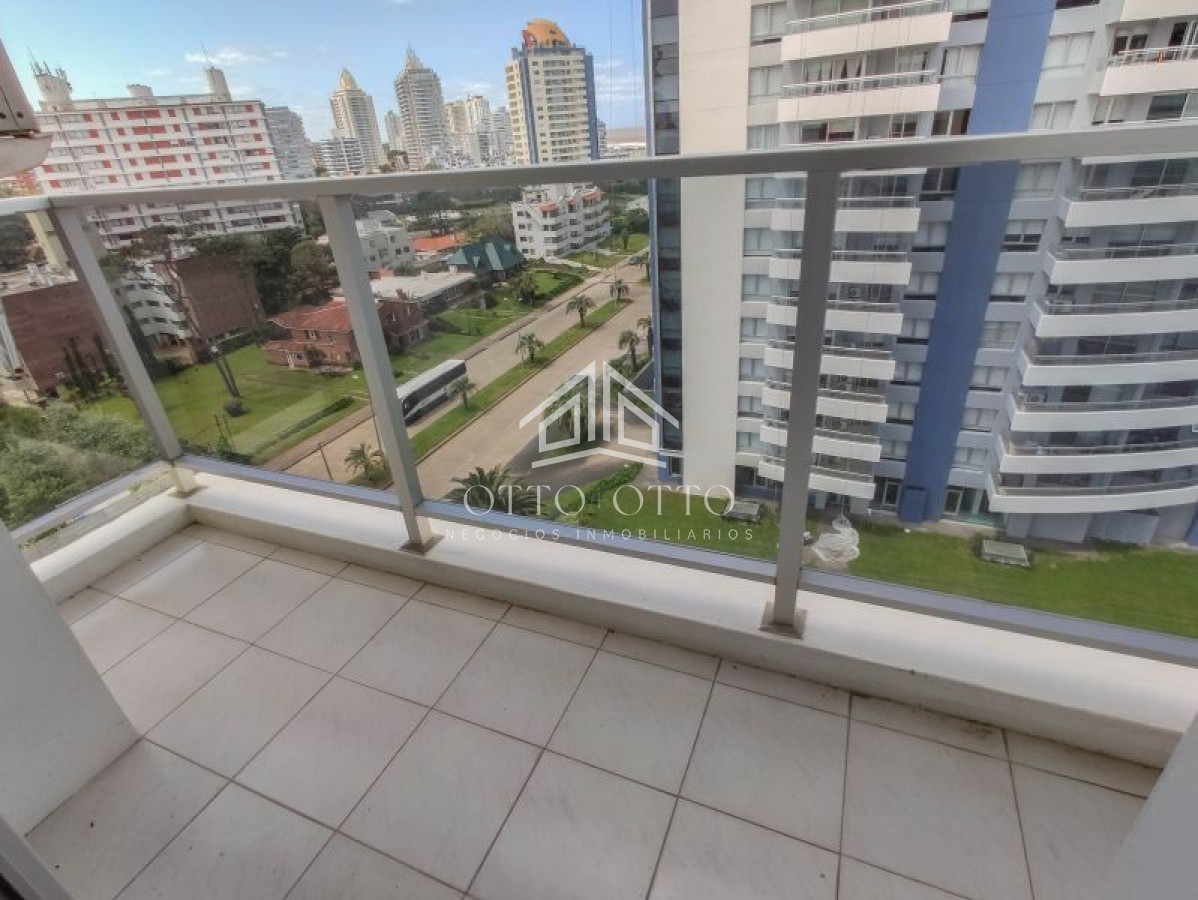 Apartamento ID.5020 - Apartamento en venta Punta Del Este 1 dormitorio y medio