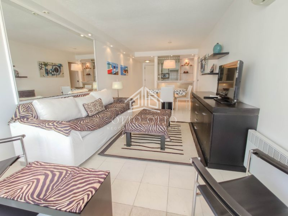 Apartamento ID.5020 - Apartamento en venta Punta Del Este 1 dormitorio y medio