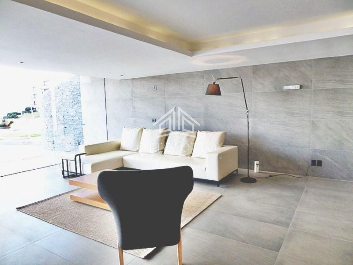 Apartamento ID.567 - Venta apartamento tres dormitorios punta del este edificio torre esmeralda