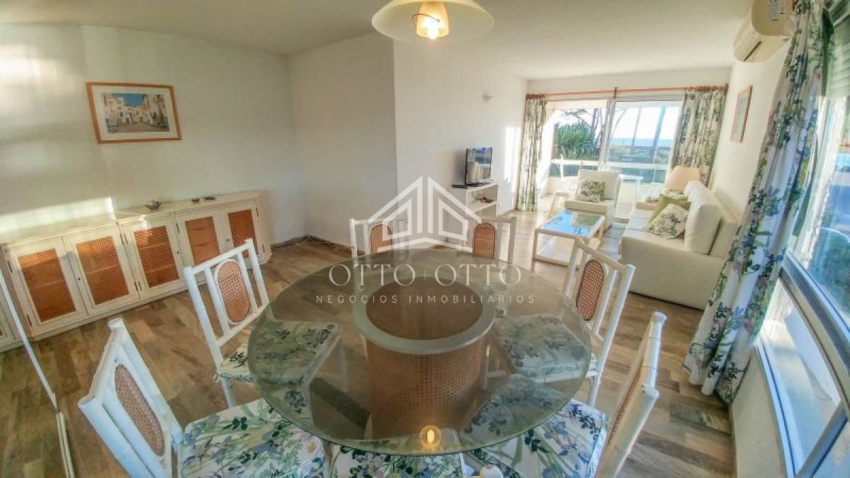 Apartamento ID.871 - Apartamento en venta Playa Mansa 3 dormitorios