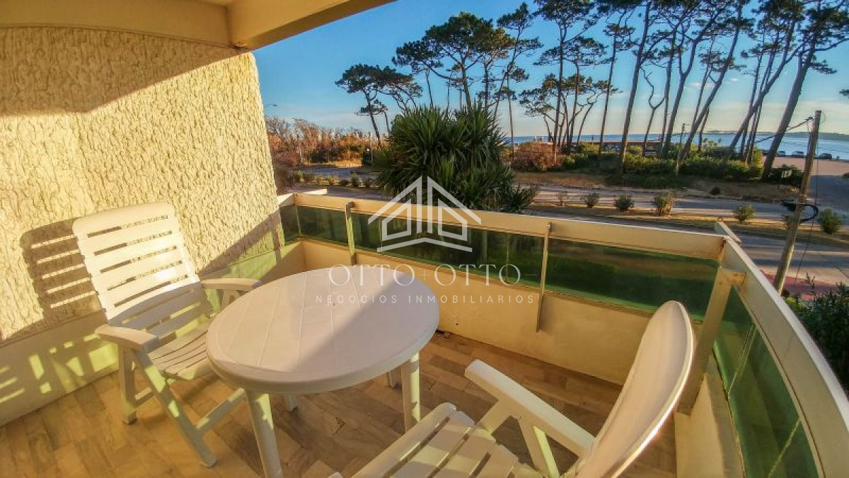 Apartamento ID.871 - Apartamento en venta Playa Mansa 3 dormitorios