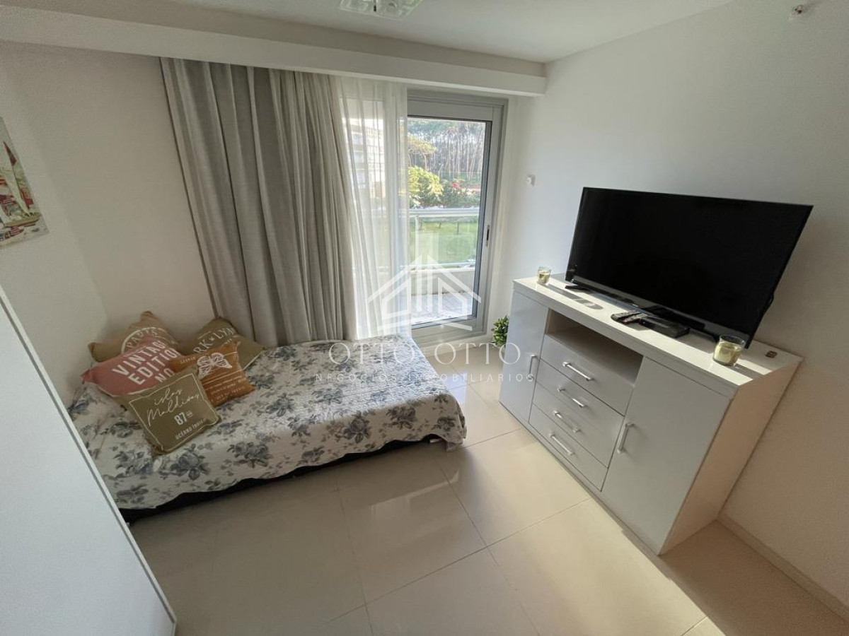Apartamento ID.5062 - Venta apartamento un dormitorio Punta del este Brava edificio Look Brava