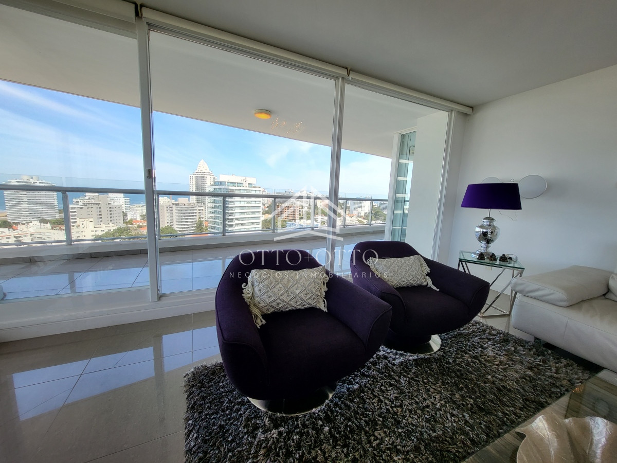 Apartamento ID.27079 - Torre de Categoría  en playa Brava 