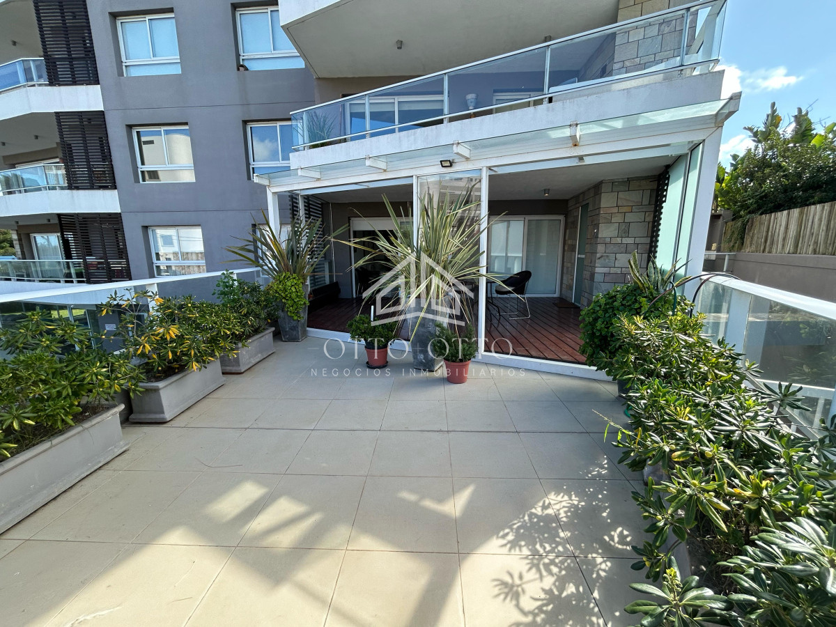 Apartamento ID.500 - Venta apartamento un dormitorio punta del este edificio Ten Mansa vista al mar