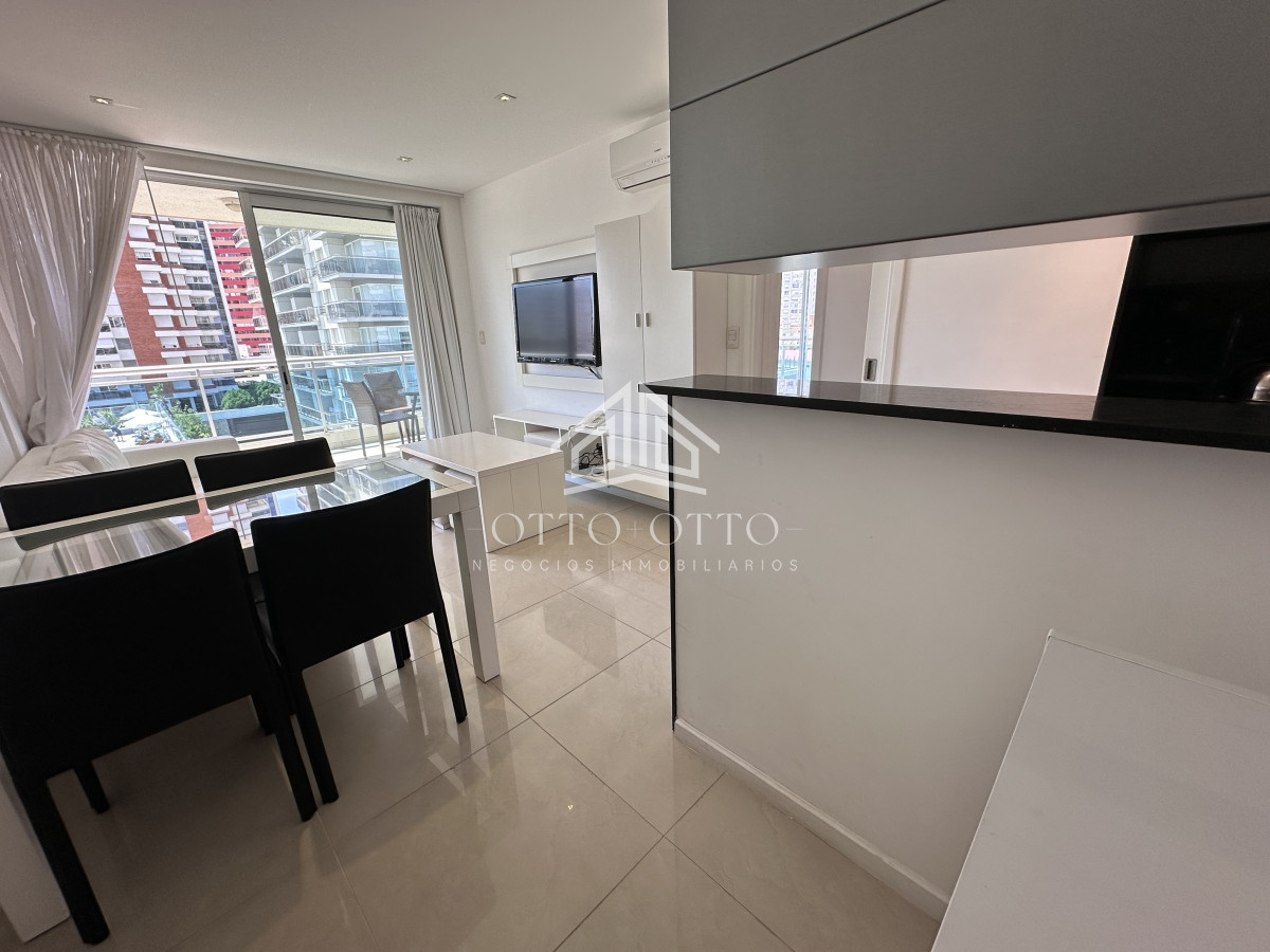 Apartamento ID.27608 - Venta apartamento un dormitorio punta del este edificio Sol y Luna 2