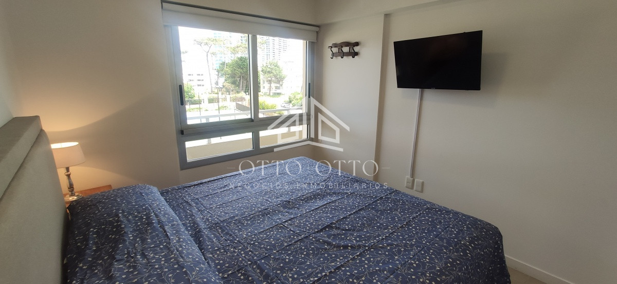 Apartamento ID.4150 - Apartamento en alquiler  Playa Mansa 1 dormitorio