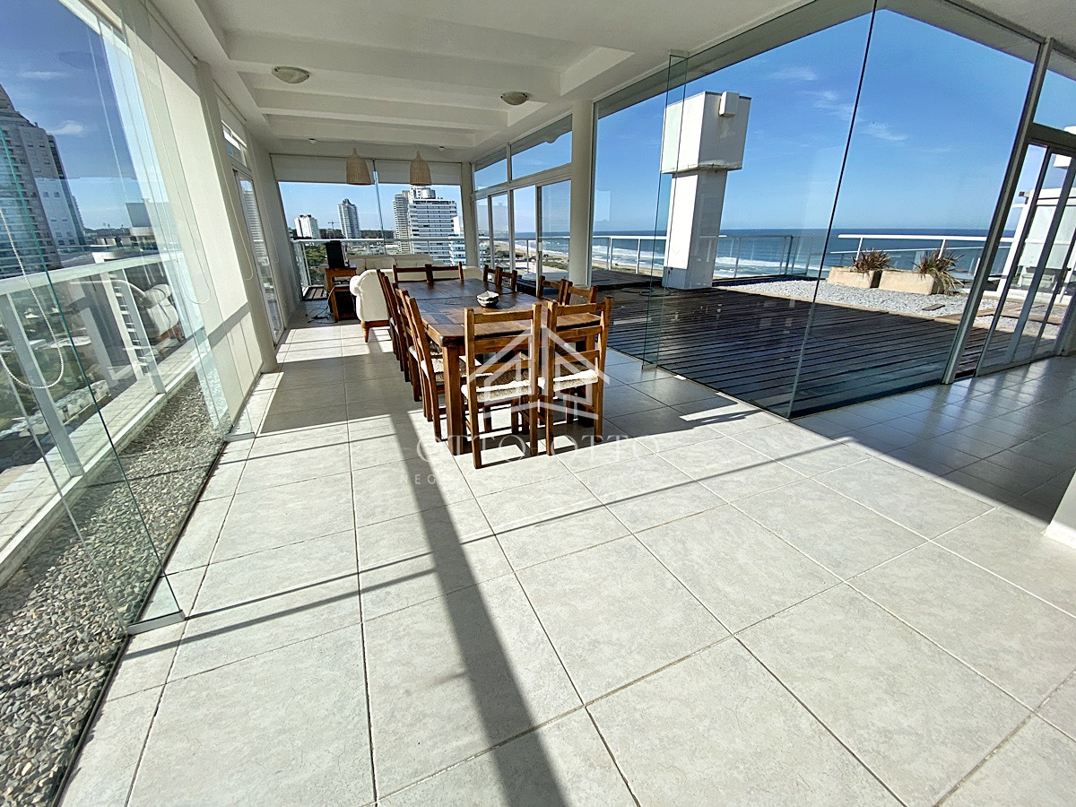 Apartamento ID.10825 - Gran Pent House en primera fila