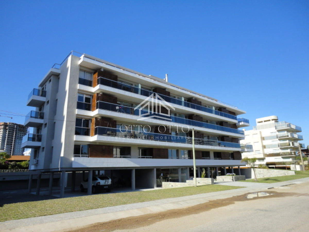 Apartamento ID.15766 - Apartamento de  1 dormitorio en venta  Punta del Este  