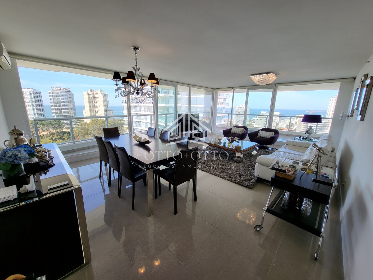 Apartamento ID.27079 - Torre de Categoría  en playa Brava 