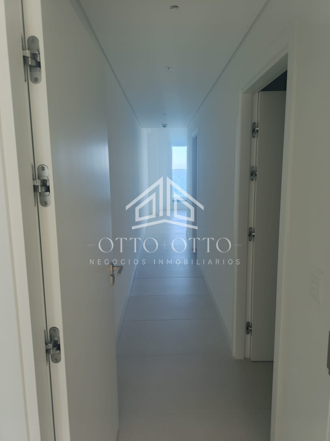 Apartamento ID.28628 - Apartamento en venta 3 dormitorios en Punta Del Este