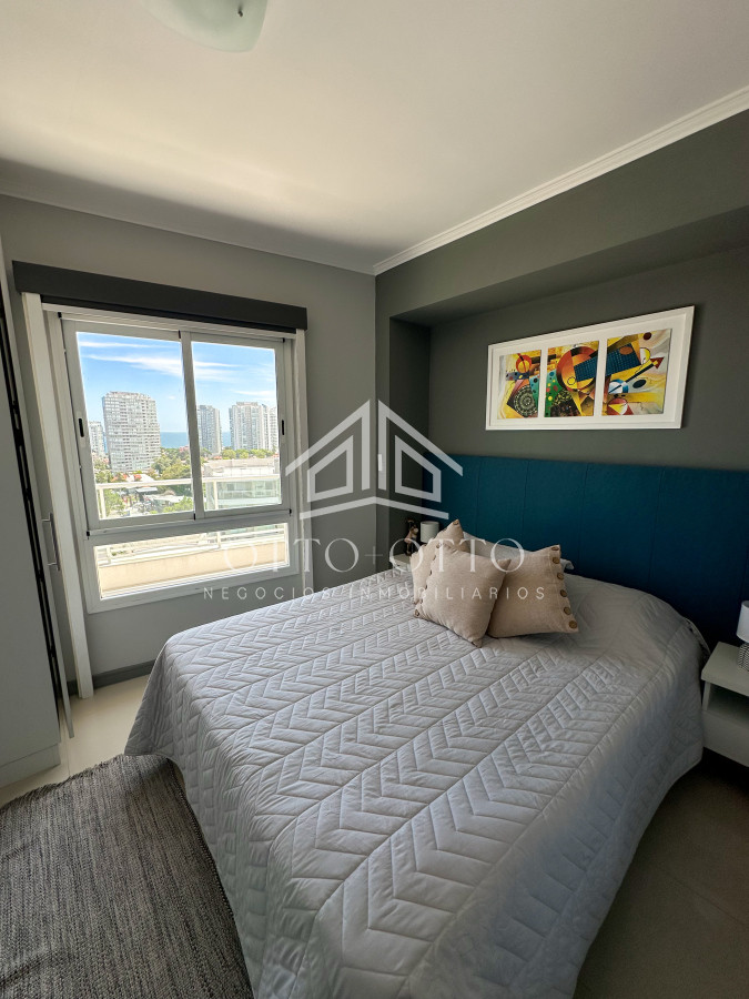 Apartamento ID.28526 - Penthouse en Venta de 3 Dormitorios en Punta del Este
