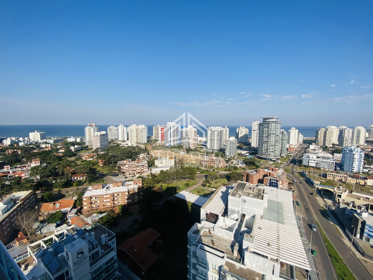 Apartamento ID.19011 - Hermoso apartamento de 3 dormitorios mas dependencia de servicio en venta