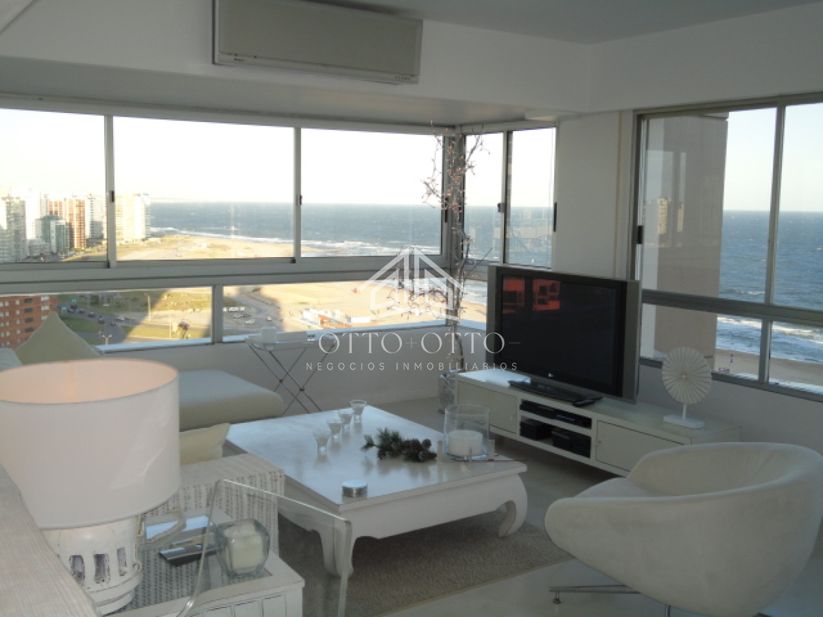 Apartamento ID.11857 - Apartamento en Peninsula de Punta del Este! 3 dormitorios! 
