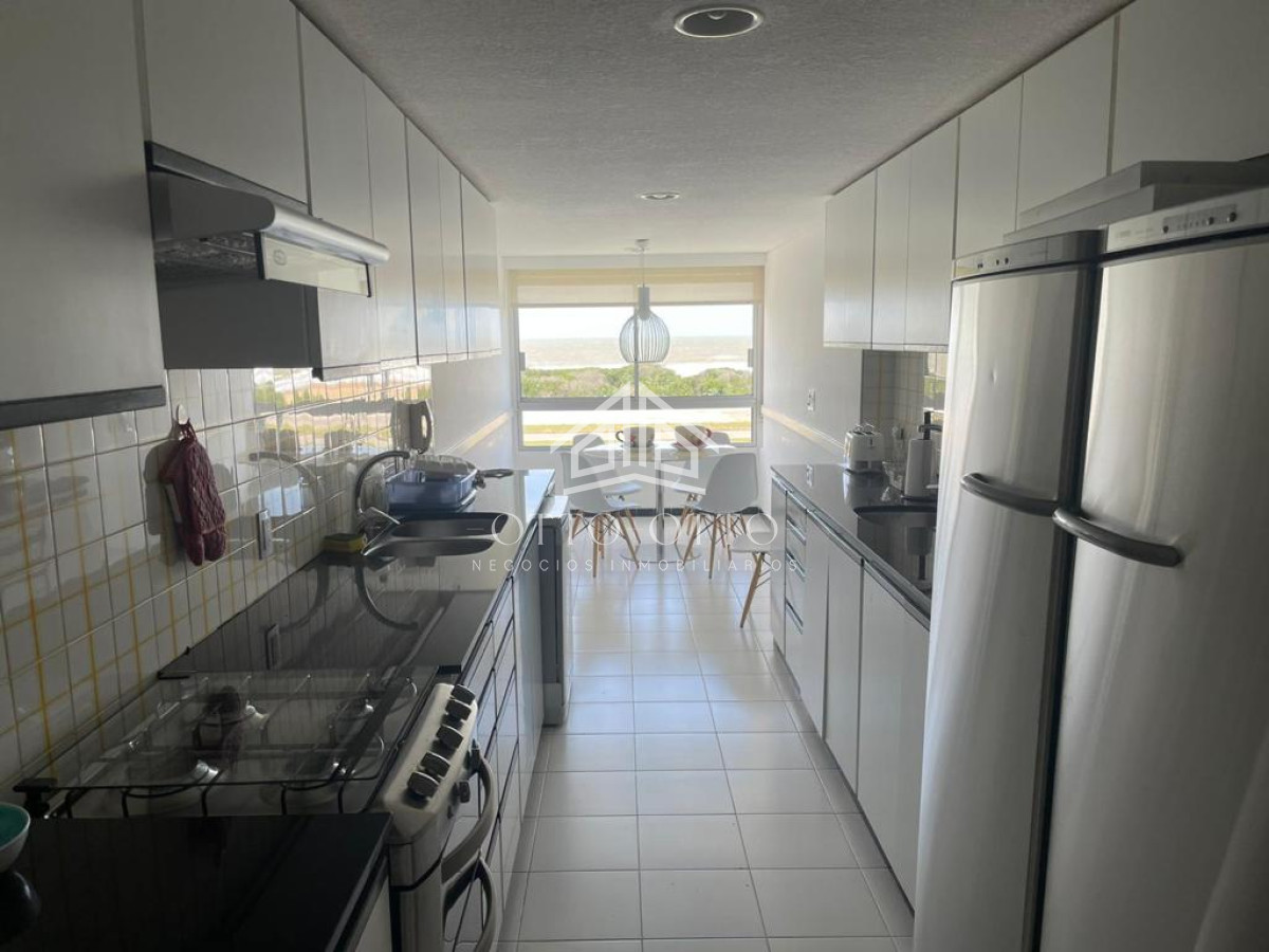 Apartamento ID.11053 - Apartamento en torre de categoría en venta y alquiler temporario.