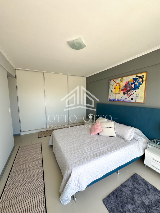Apartamento ID.28526 - Penthouse en Venta de 3 Dormitorios en Punta del Este