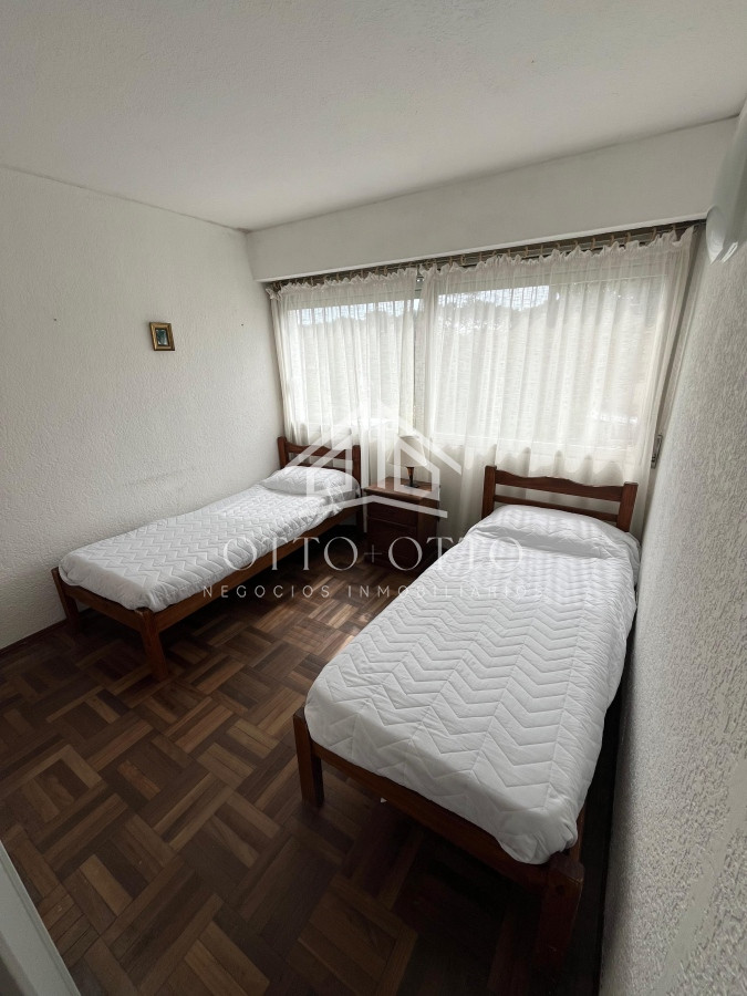 Apartamento ID.28080 - Apartamento 1 dormitorio en paradas