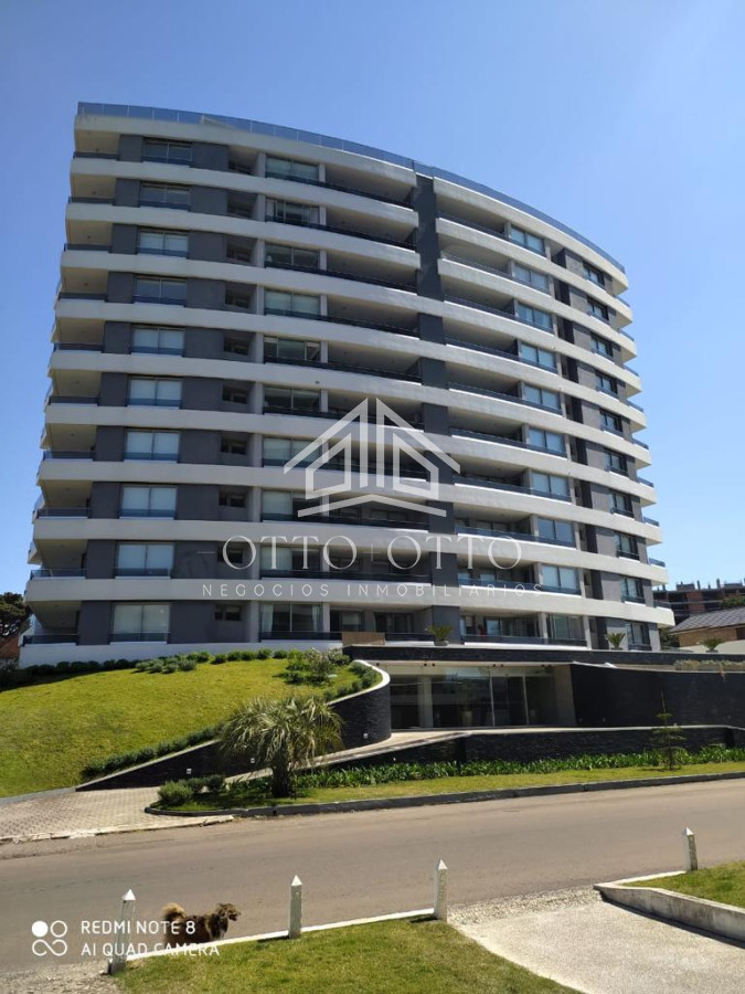 Apartamento ID.567 - Venta apartamento tres dormitorios punta del este edificio torre esmeralda