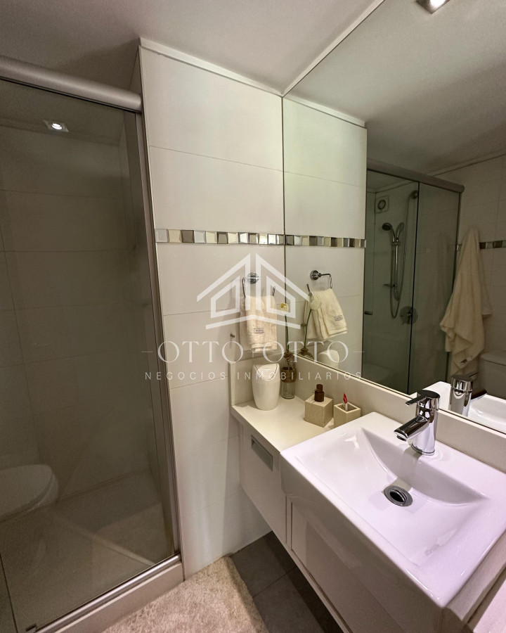 Apartamento ID.28641 - Espectacular apartamento 2 dormitorios en venta con vista a la Isla Gorriti en Punta del Este de 2 dormitorios 2 baños cochera incluida