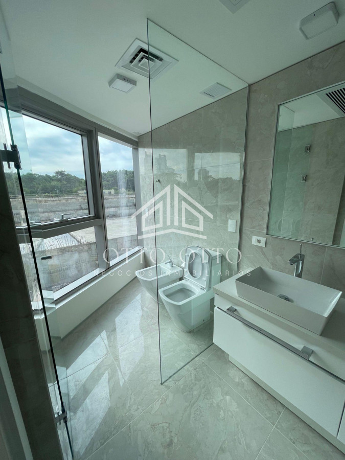 Apartamento ID.27358 - Apartamento de 2 dormitorios en venta, Punta del Este TRUMP TOWER