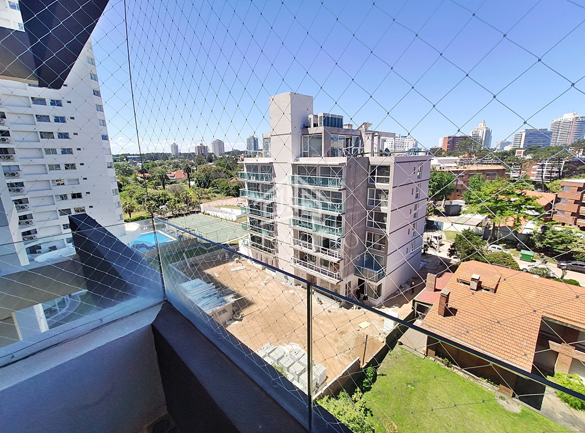 Apartamento ID.25055 - Venta apartamento tres dormitorios punta del este edificio Torre Del Mar