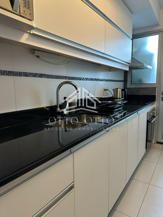 Apartamento ID.28641 - Espectacular apartamento 2 dormitorios en venta con vista a la Isla Gorriti en Punta del Este de 2 dormitorios 2 baños cochera incluida