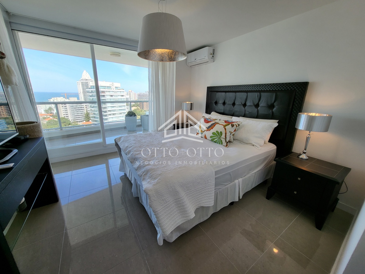 Apartamento ID.27079 - Torre de Categoría  en playa Brava 