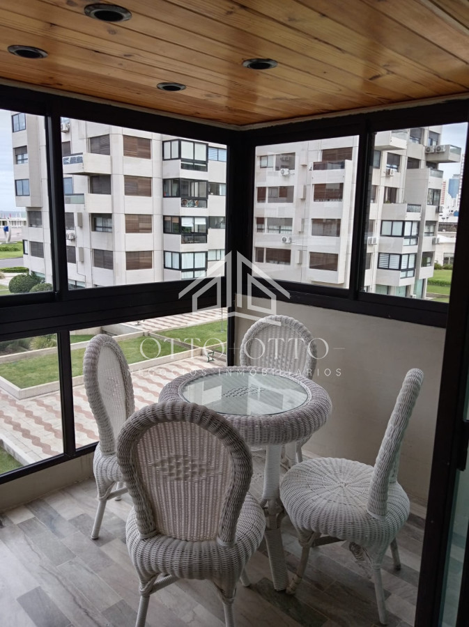Apartamento ID.10206 - APARTAMENTO DE 3 DORMITORIOS EN ALQUILER ANUAL