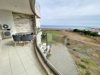 Apartamento 1 dormitorio frente al mar en Punta del Este
