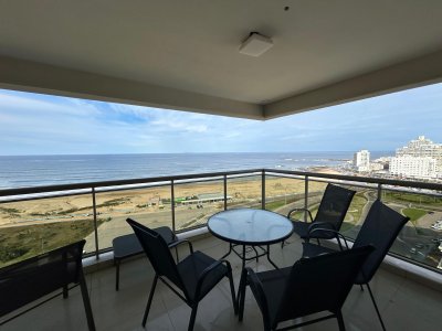Venta apartamento cuatro dormitorios Punta del Este playa Brava edificio Imperiale 1 Vista al mar