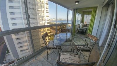Apartamento en venta Playa Mansa 2 dormitorios