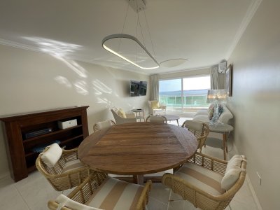 APARTAMENTO DE CATEGORIA PRIMERA FILA MANSA