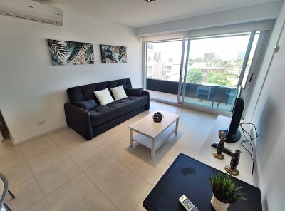Venta apartamento tres dormitorios punta del este edificio Torre Del Mar