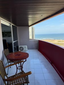 APARTAMENTO 2 DORMITORIOS EN PUNTA DEL ESTE EN VENTA A PASOS DEL MAR